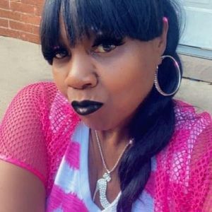 Meet your Posher, Georgeann